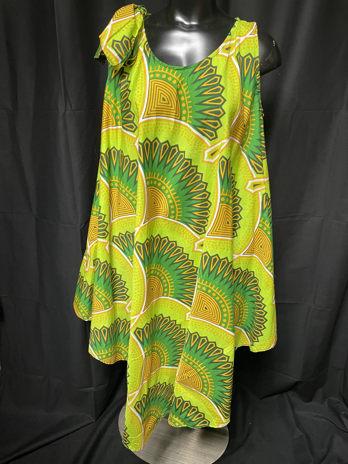 Asymmetrical Sleeveless Dresses - Green