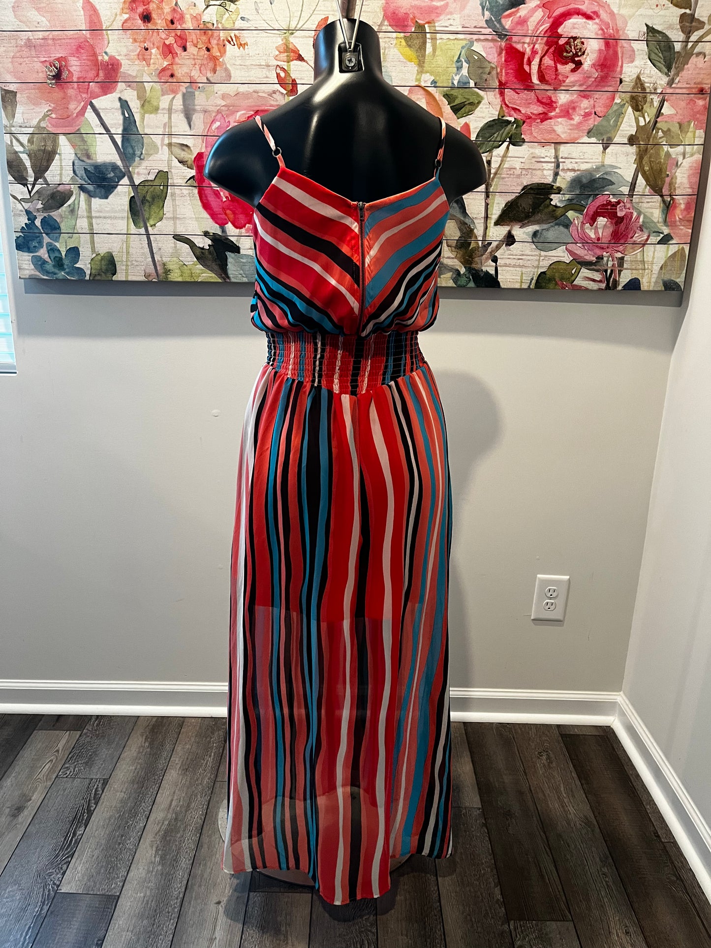 Multicolored Long Sleeveless Dress